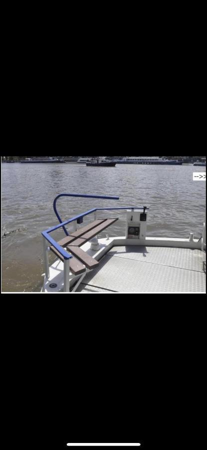 Zouw Hausboat Zakotven -Pouze Ubytovani Roudnice nad Labem Buitenkant foto