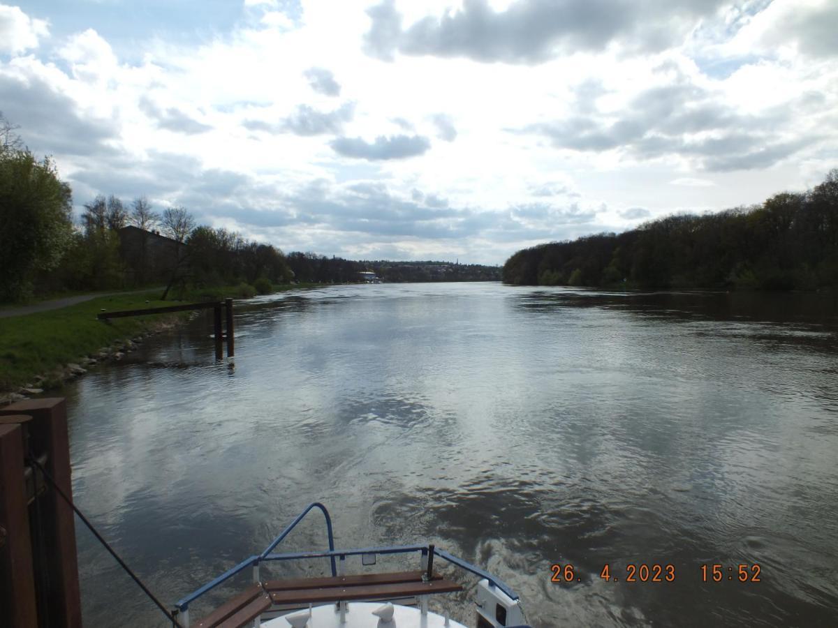 Zouw Hausboat Zakotven -Pouze Ubytovani Roudnice nad Labem Buitenkant foto