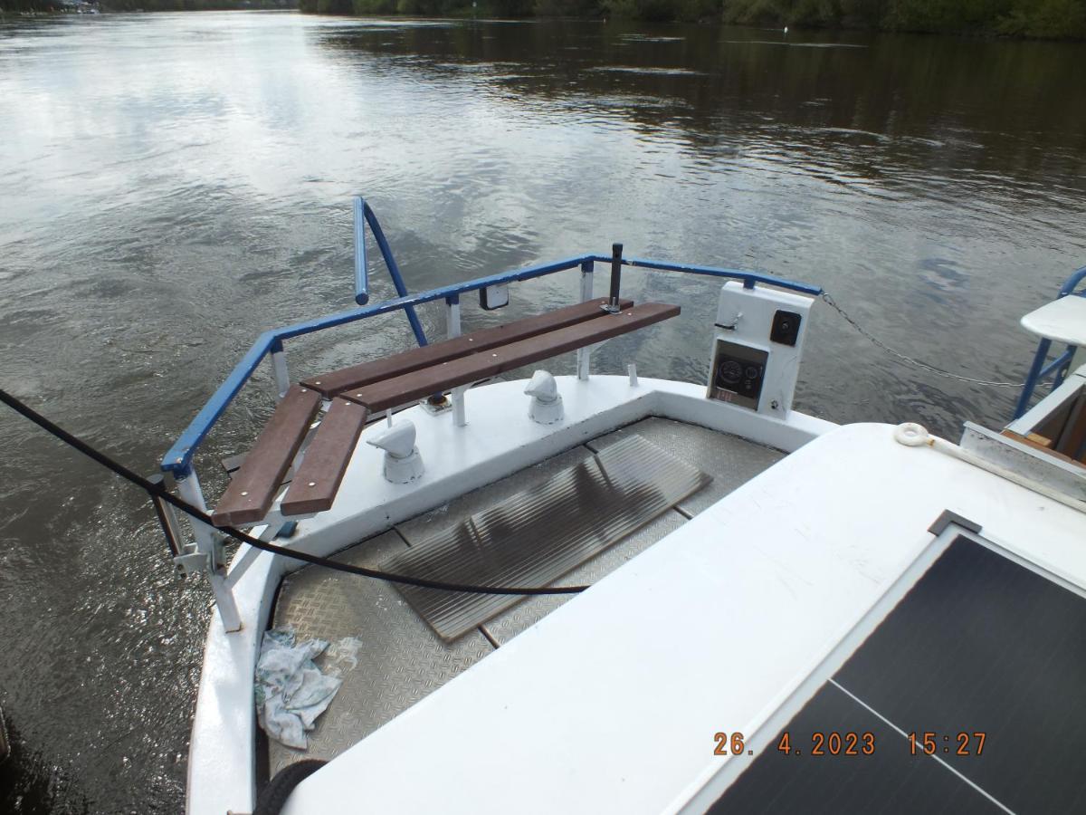 Zouw Hausboat Zakotven -Pouze Ubytovani Roudnice nad Labem Buitenkant foto